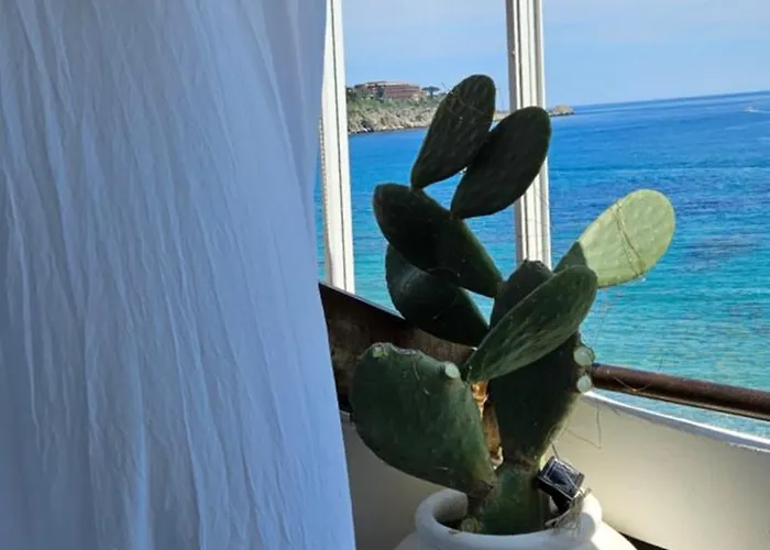 Oltre L'essenza Del Mare
